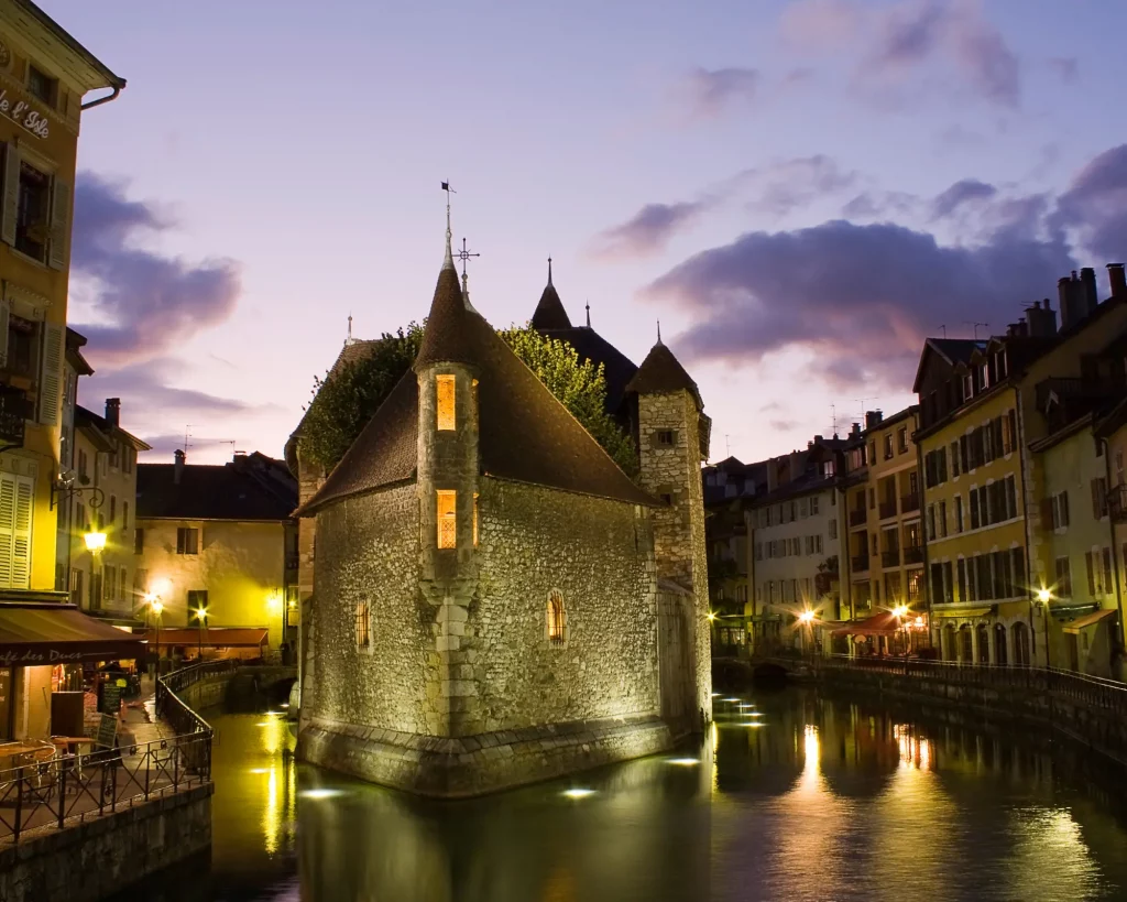 Palais de l'isle, Annecy Tour