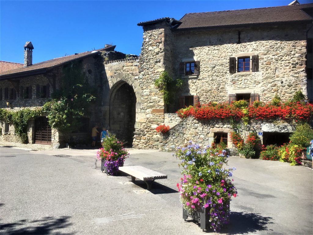 Yvoire village